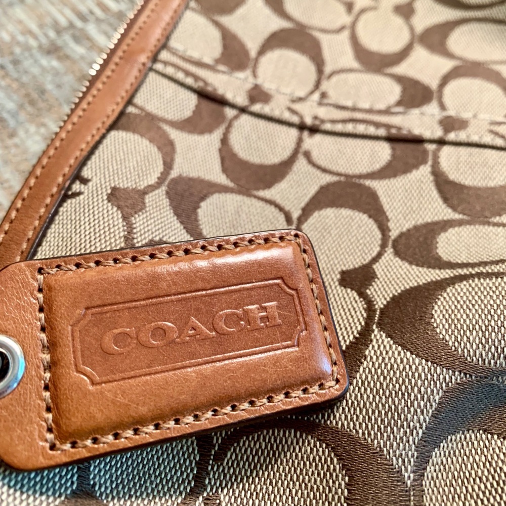 Coach Handbag - Picture 2 of 3